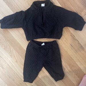 Gap two piece set